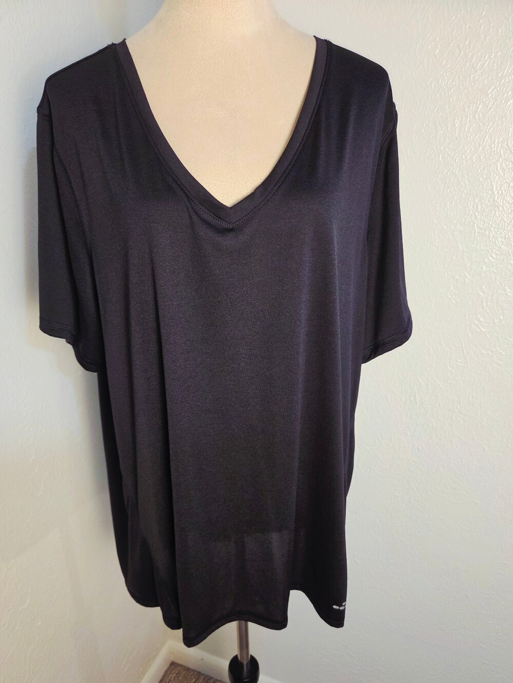 BCG Athletic Black V-Neck Short Sleeve Top, Size 2X